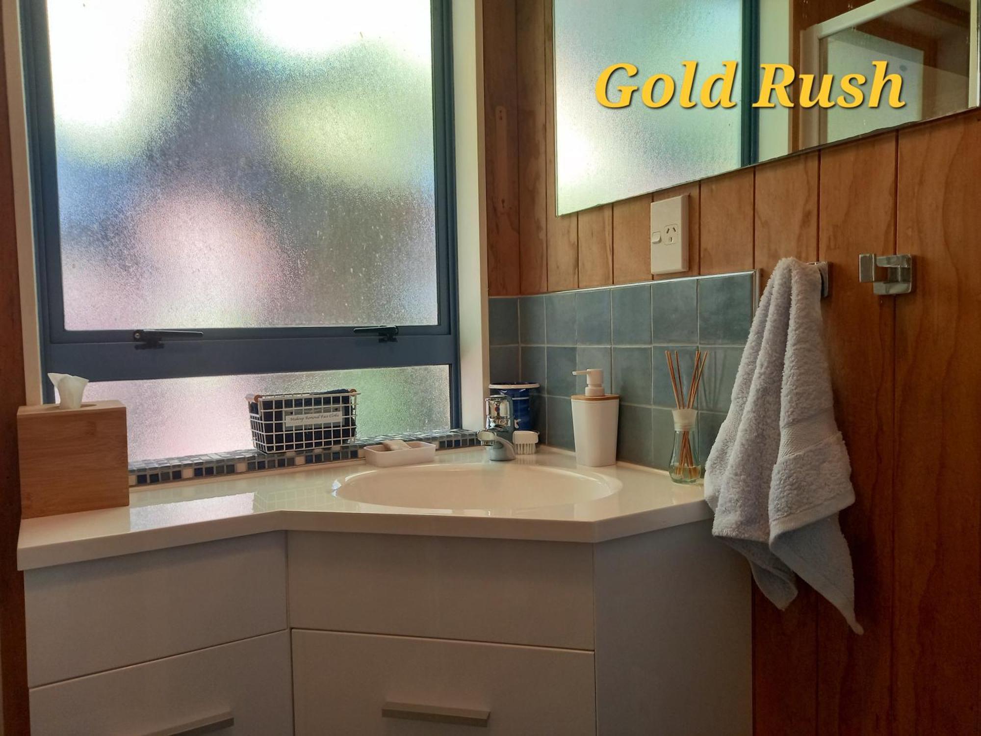 Charleston Goldfields Accommodation ภายนอก รูปภาพ